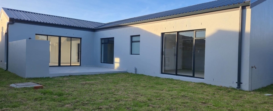 4 Bedroom Property for Sale in Franskraal Western Cape